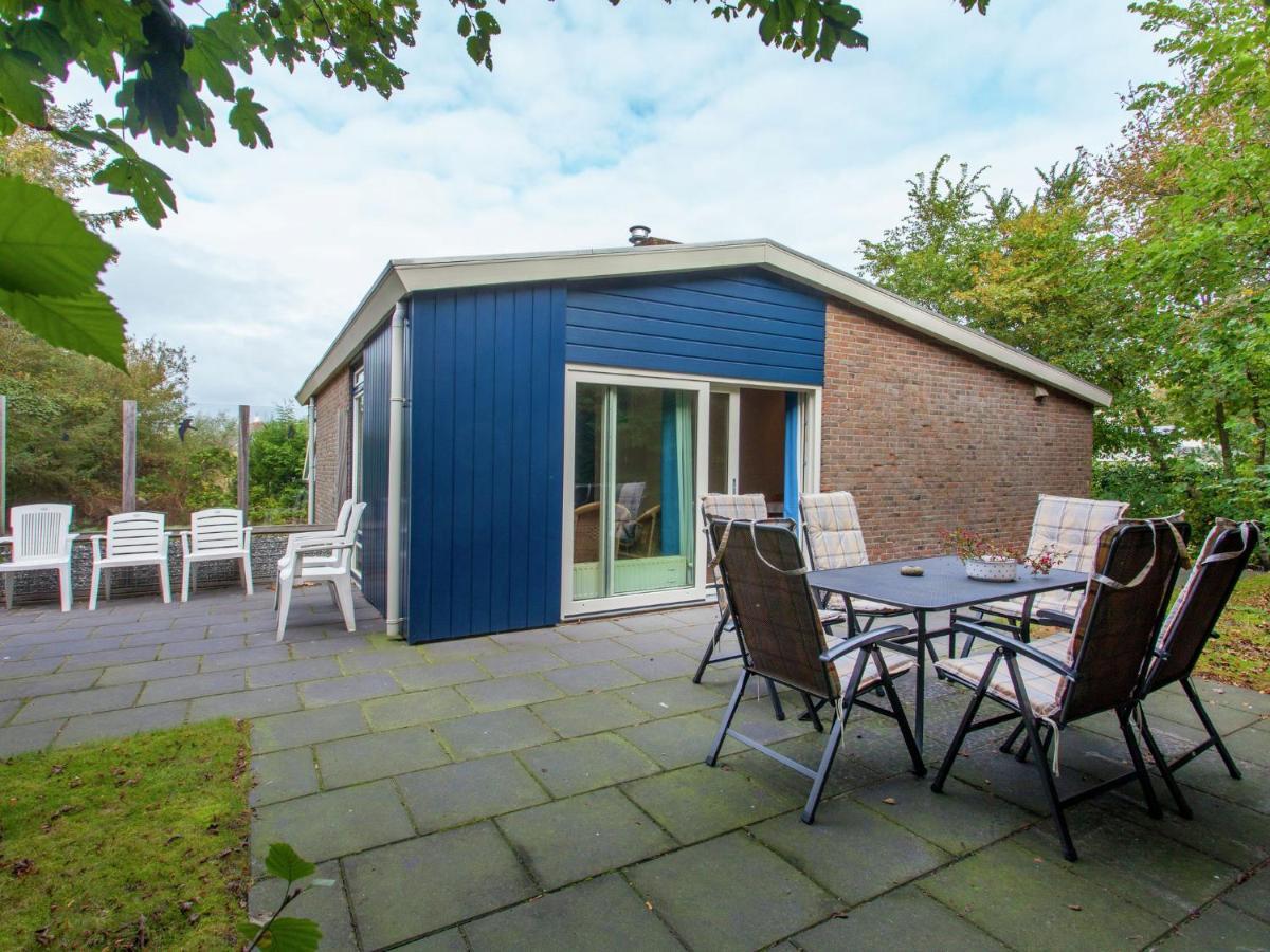 Bungalow In Nes On Ameland With Spacious Terrace Buitenkant foto